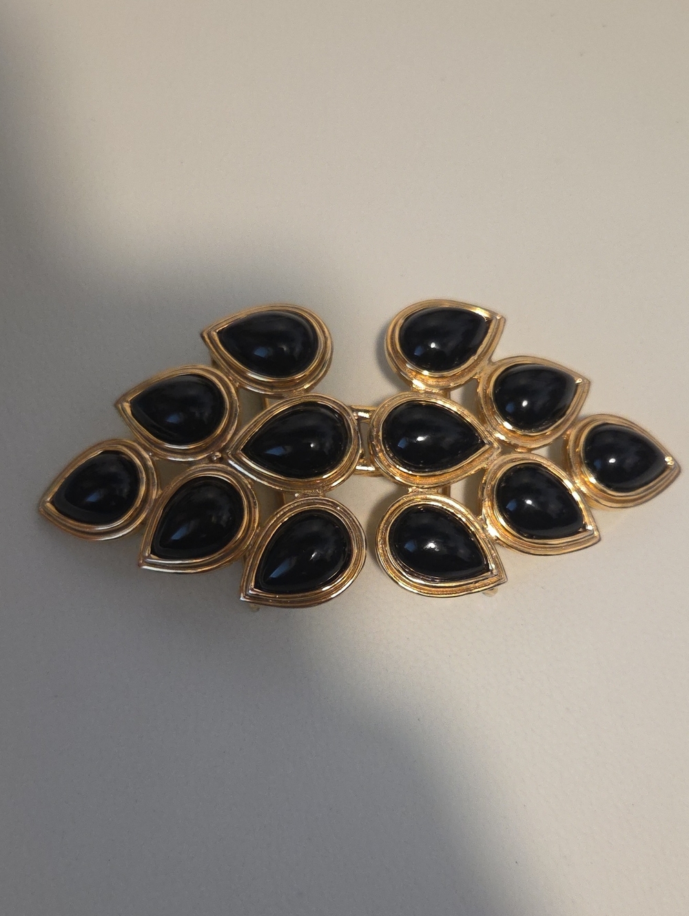 1983 VINTAGE Signed Mimi Di Ni Gold-Tone Black Teardrop 2 Piece Belt Buckle